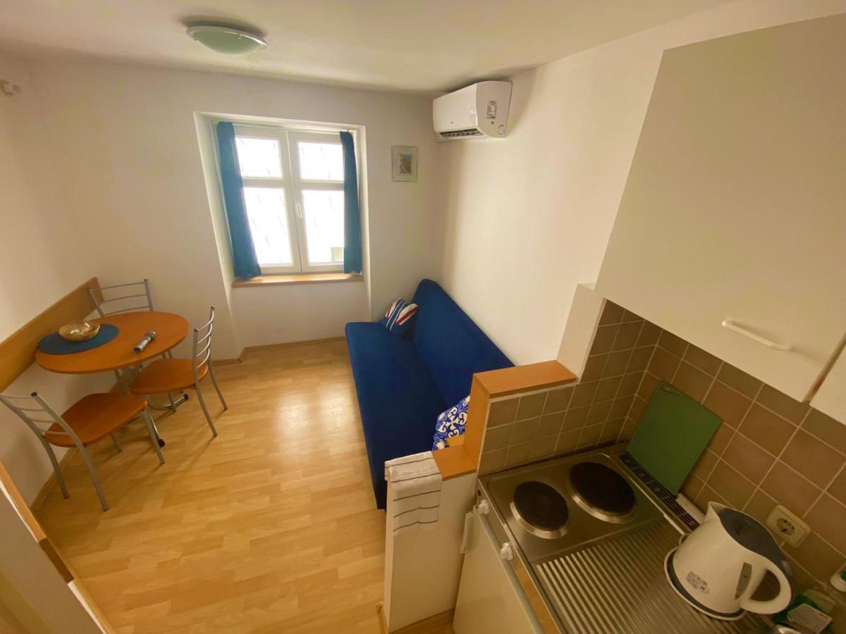 Sailor Apartments 帕格 外观 照片